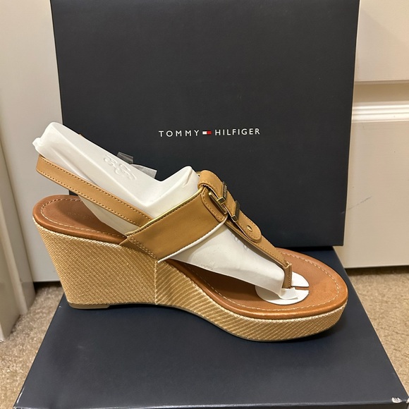 NWT Tommy Hilfiger Maree natural wedged heels - Picture 3 of 7